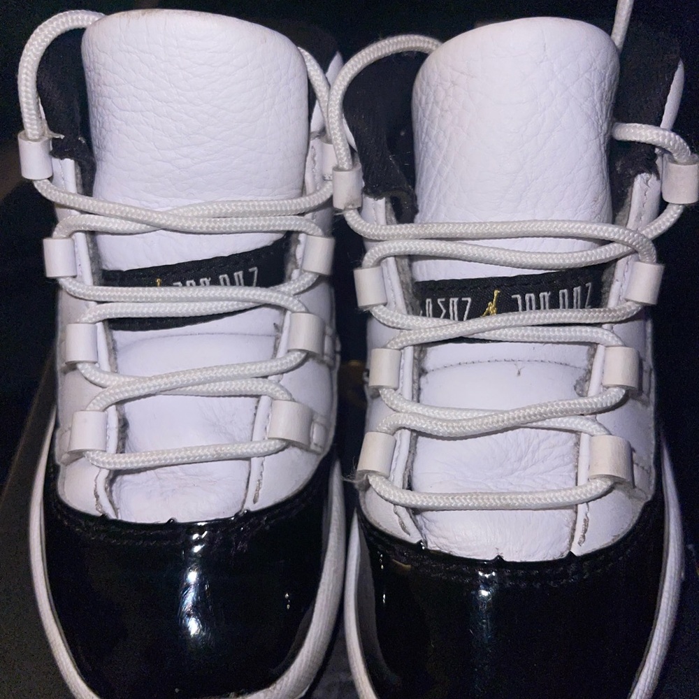 Gently Used Jordan  11 Retro TD Sneakers 9C
